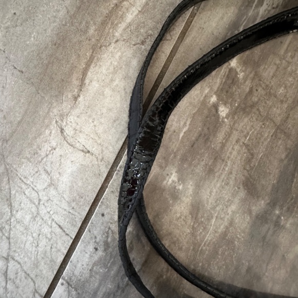 Embossed coach bag - Picture 7 of 15